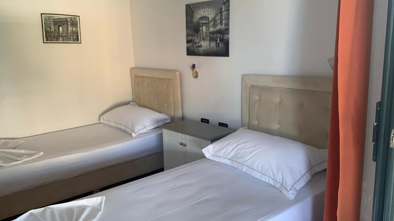 Kanina Hotel&Hostel Саранде Екстериор снимка