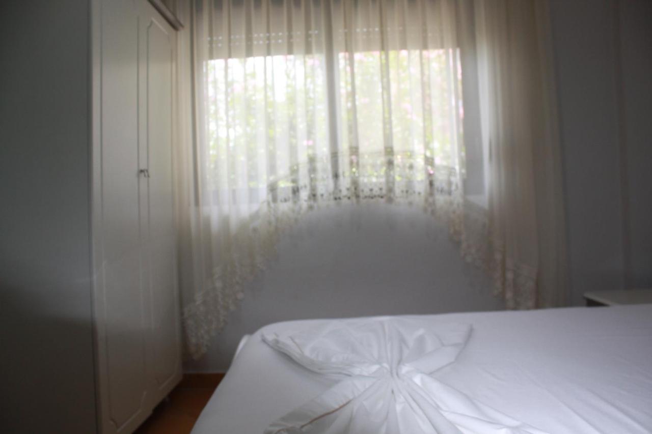 Kanina Hotel&Hostel Саранде Екстериор снимка