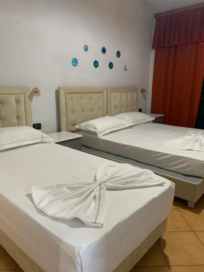 Kanina Hotel&Hostel Саранде Екстериор снимка