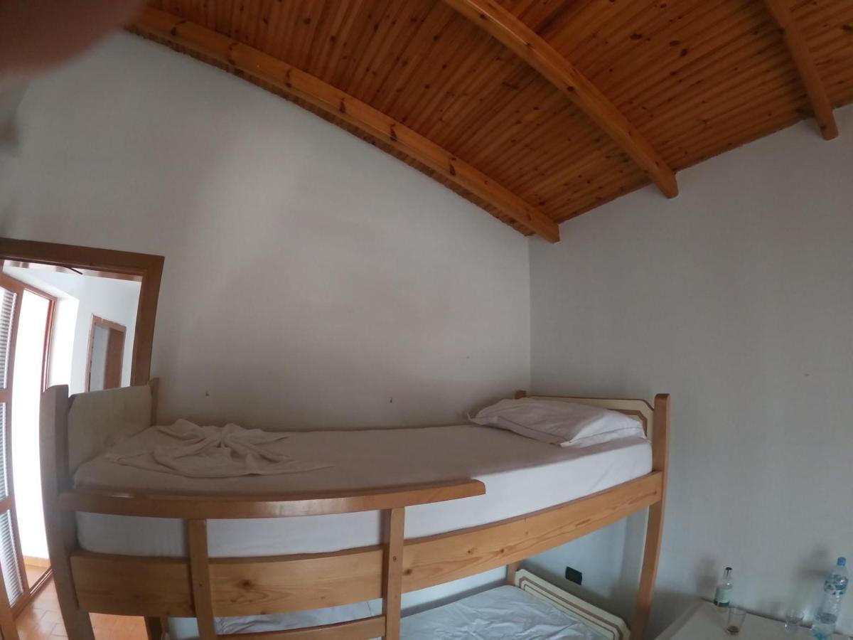 Kanina Hotel&Hostel Саранде Екстериор снимка
