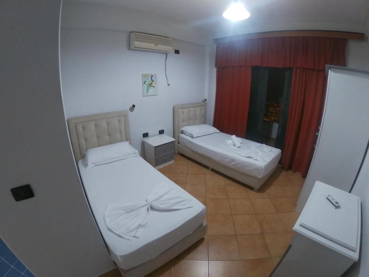 Kanina Hotel&Hostel Саранде Екстериор снимка